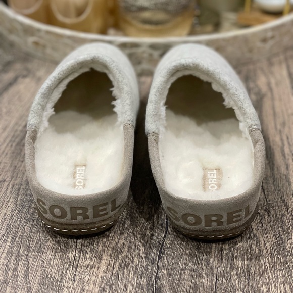 Sorel Women's Nakiska Scuff Slipper Indoor & Outdoor Gray Suede & Felt - Picture 8 of 12